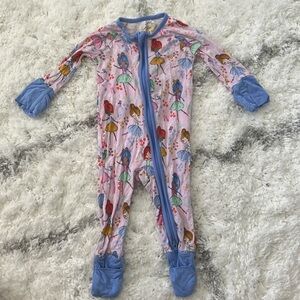 Little sleepies newborn pajama